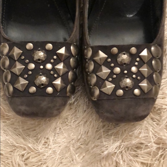 High Heels - Picture 3 of 3